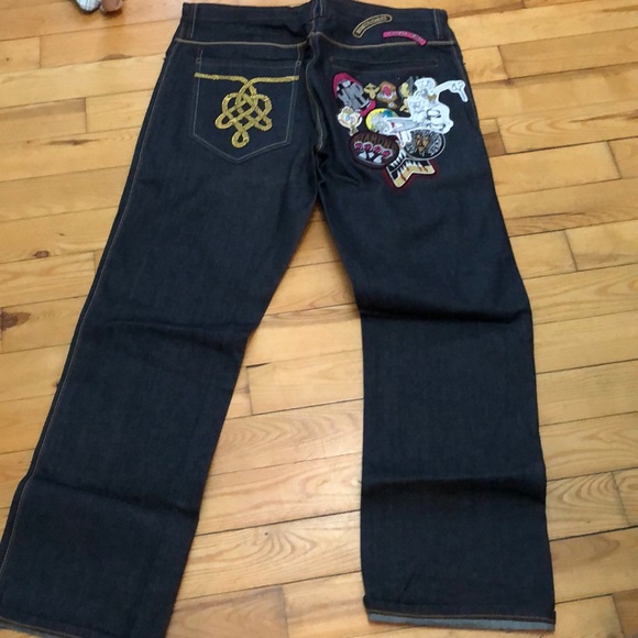 Clothes - Picture 4 of 7